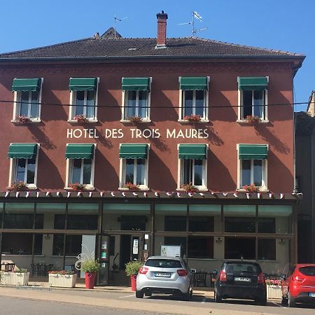 Hotel-Restaurant Les Trois Maures Verdun-sur-le-Doubs Exteriör bild